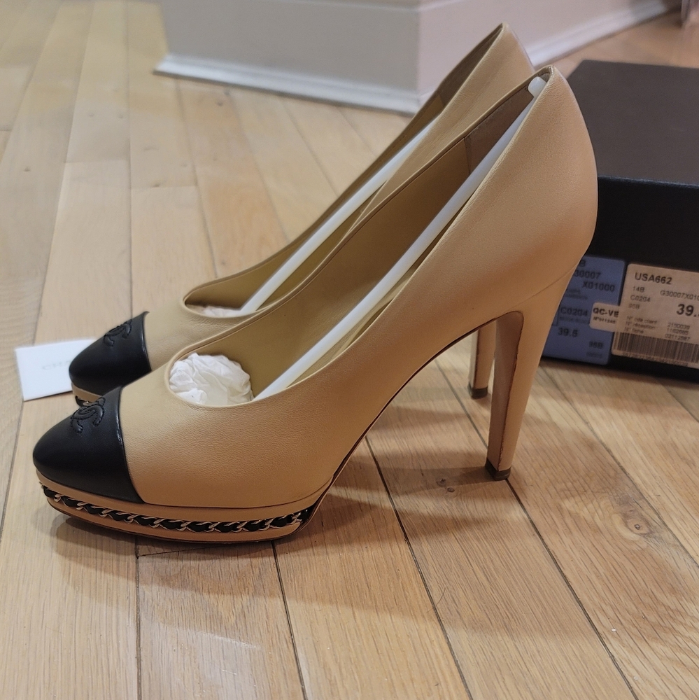 Chanel Lambskin Beige/Black Women's Shoes 39.5 - Picture 4 of 8